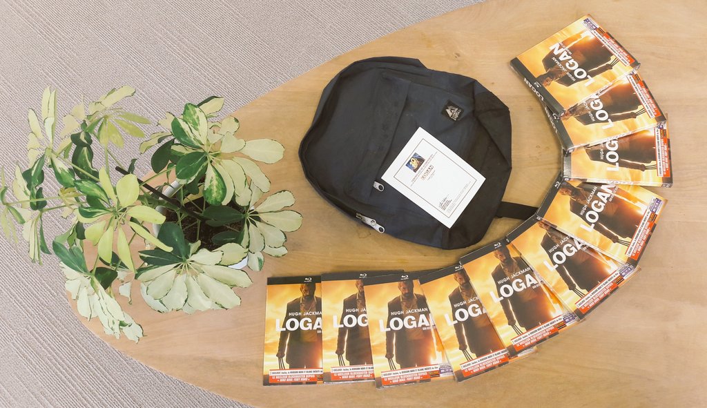 JVCom's tweet photo. ✨ CONCOURS EXCLUSIF ✨

Gagnez le sac à dos de @RealHughJackman du film Logan + l'un des 10 Blu-ray du film !
👊RT + Follow👊

Fin le 05/07 14h https://t.co/BheXruiuhZ