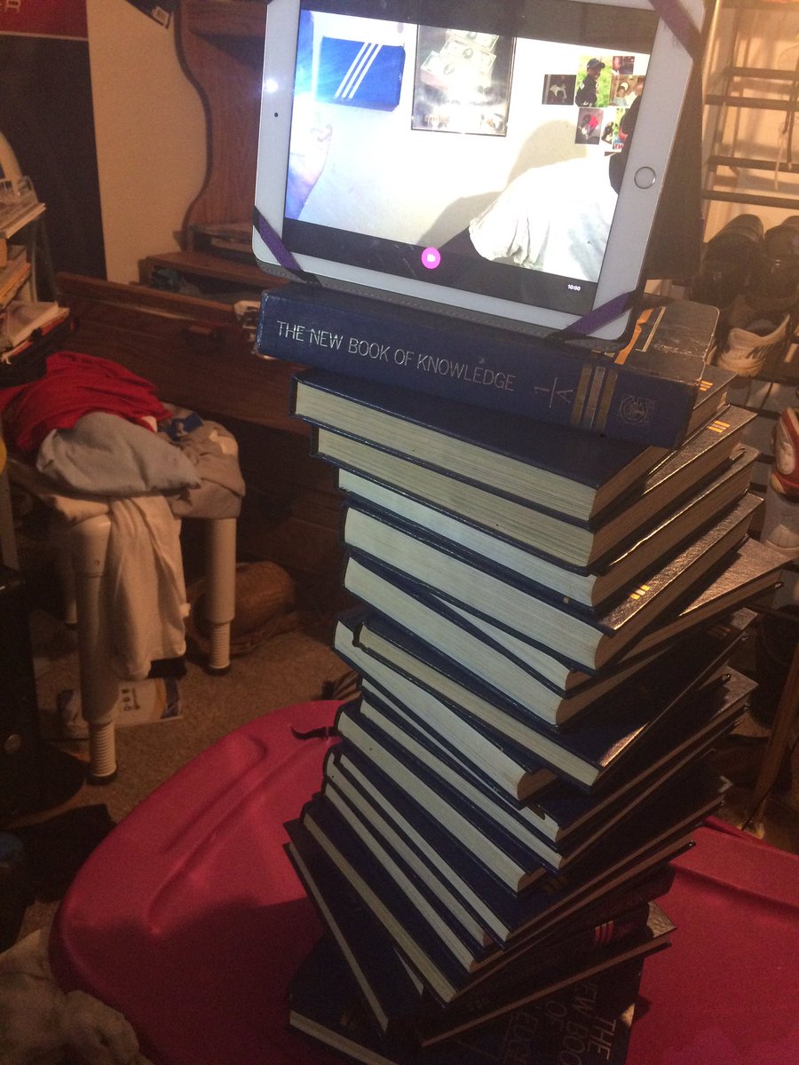 DonPlugboy's tweet photo. Setup as of right now , everybody gotta start from somewhere 🙏🏽 @DamienPrinceJr  @bianncarraines @chrisandqueen_ @justzik https://t.co/IDo4wlugJS