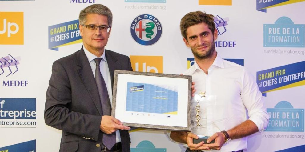 Beaboss_mag's tweet photo. 🔸 #GPCE17 : @SmartPixels_fr est la start-up de l'année 2017 devant @energysquare_co et @BoomingLive https://t.co/LrCKWa9Bv2 https://t.co/gBOqL6dvjJ