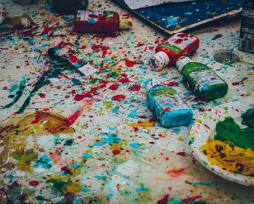 ShopBlueRoo's tweet photo. On the blog: Get Crafty This Summer 🎨 https://t.co/4jIXMFwfqF #crafts #art #summer #activities #family #kids https://t.co/rViINuB2WX