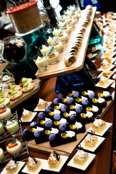 ¿Ya probaste las delicias del buffet de Senso? #LivingGrand
Información y reservas al +56 2 2950 3145 o santi-senso@hyatt.com.