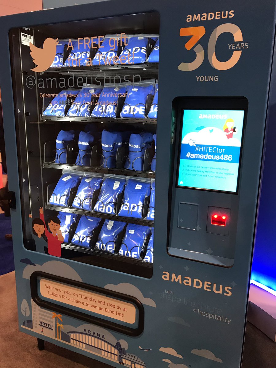 dannydang's tweet photo. Twitter Vending Machine #hitector #amadeus486 https://t.co/B33O4QECnx