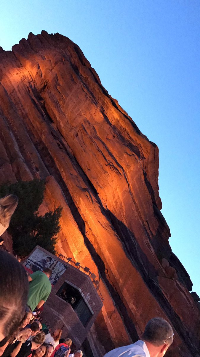 tinawinaaaaaa's tweet photo. I had to hike up a mountain yesterday to see @TheFray. But this view was worth it! #DestinationRedRocks #Colorado #mybackyard π€π€π€ https://t.co/UDYw8K98oZ