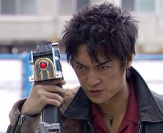 光の騎空士ハルマシー Twitterissa 松田賢二さん 左 仮面ライダー響鬼の斬鬼 右 仮面ライダーキバのガルル 同じ俳優でキャラ二つ晒せ