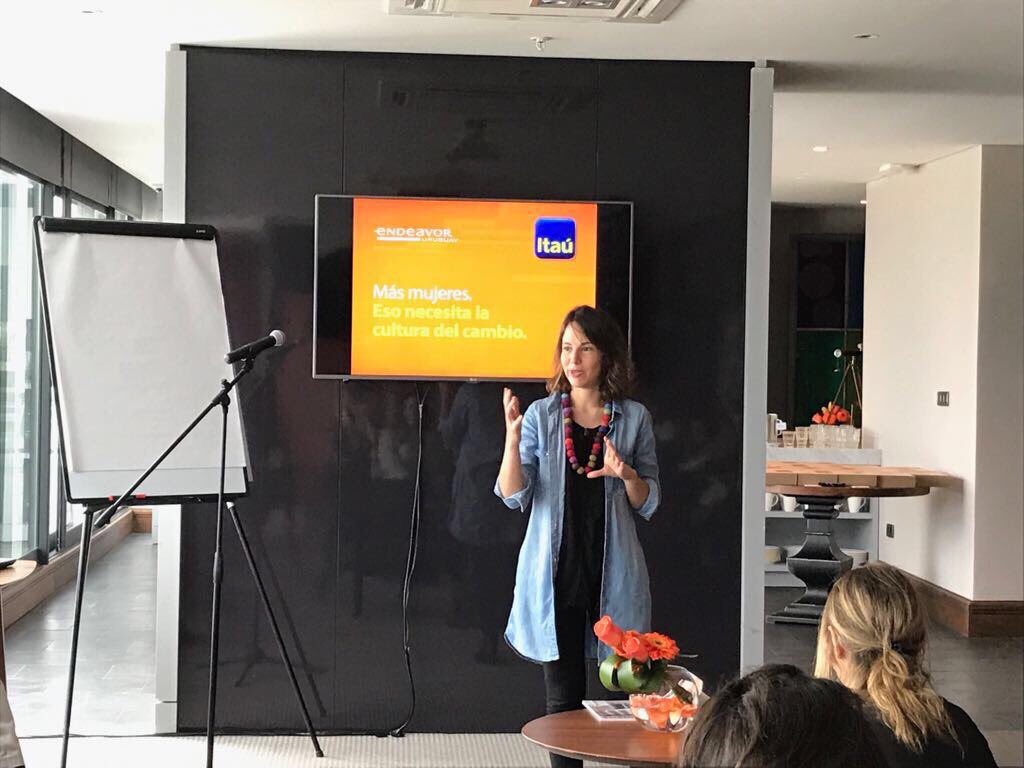 Endeavor_Uy's tweet photo. Hoy @ItauUruguay y Endeavor lanzan un programa para potenciar el crecimiento de 10 emprendimientos liderados por mujeres uruguayas https://t.co/WyJ5672cs1
