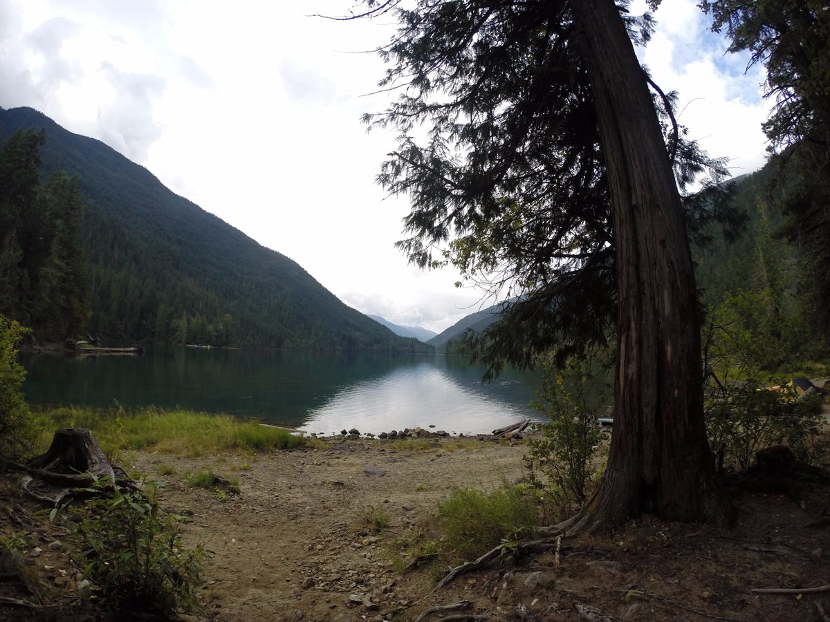 Chadiator's tweet image. Canada is our land of opportunity, the safe place we call home, and the adventure we love. Photo: Nahatlach, BC #OurHomeOurCanada @TheBrick