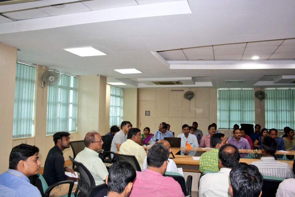 SDTEOdisha's tweet photo. Discussions held on e-initiatives like biometrics attendance, internet access, CCTVs &amp; use of social media for a robust #SkilledInOdisha https://t.co/mEGjvgqvnr