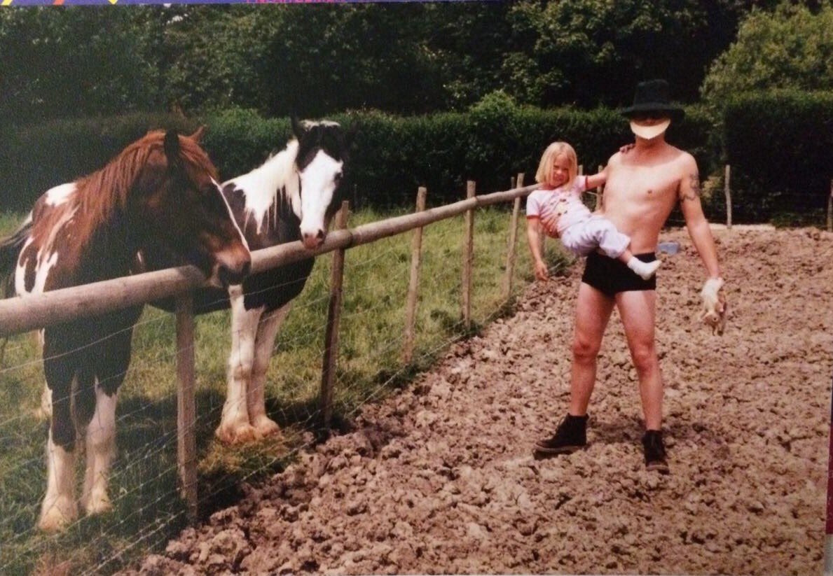 JamesMoir10's tweet photo. My daughter Alice and me in 1997ish https://t.co/QoHpa1IarJ