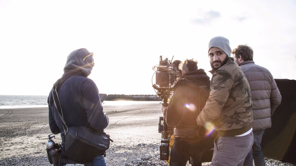 ENCORETHEBAND's tweet image. #JamaisDeVacancesSansun #CONCOURS 🎁 !
On t'invite dans notre prochain clip, tu viens ? 😎🍀🤘🏼
facebook.com/wearethebanden…