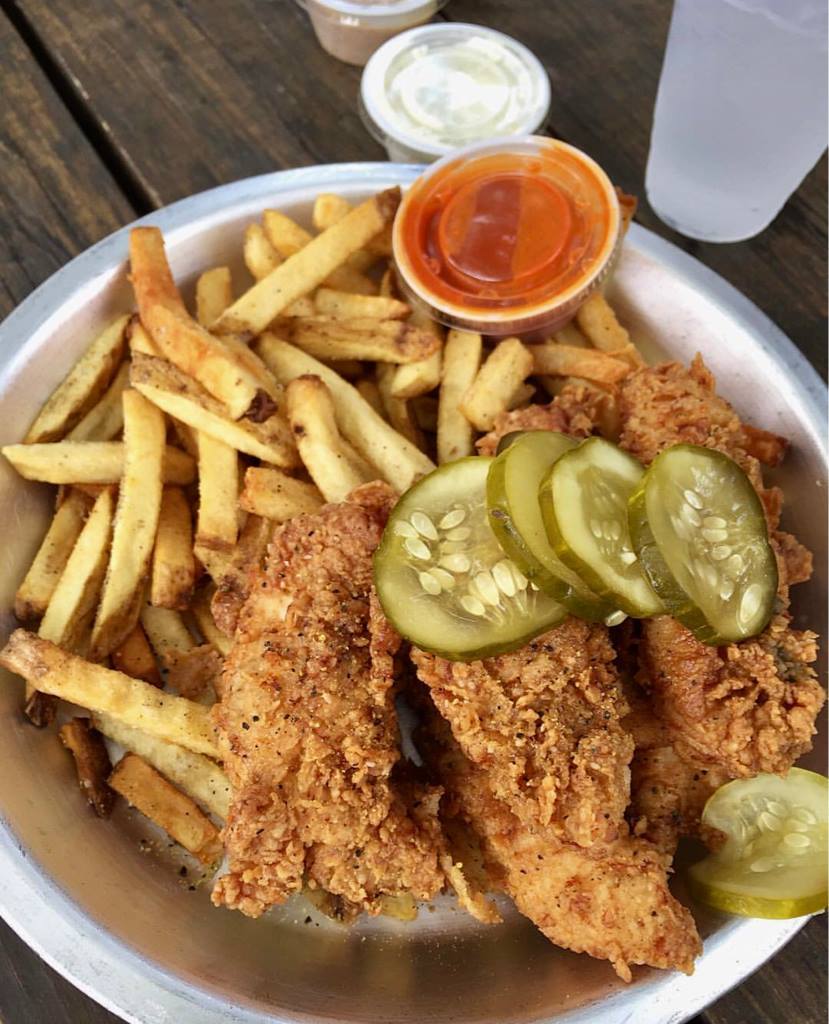 CS_TF's tweet image. Love at first bite.

Enjoy a tasty lunch or dinner at Chicken Scratch today!

📸: IG: lizlovesgrant