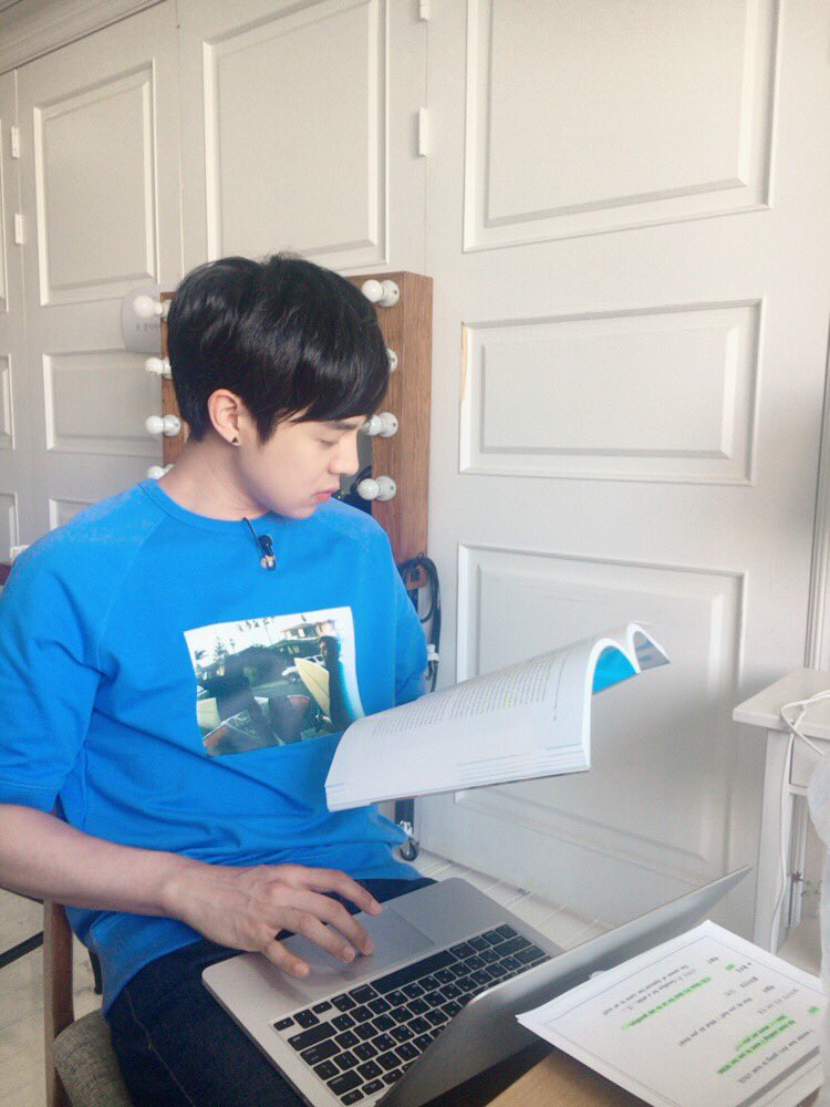stylecast_ar's tweet photo. Can't believe it's already last episode of season2 😭
Stay tuned WED 11:05AM KST ❤ w/@LC__Ashley @alexander_0729 #stylecast #여신슐리 #열공산더 https://t.co/BIrAbja7HK
