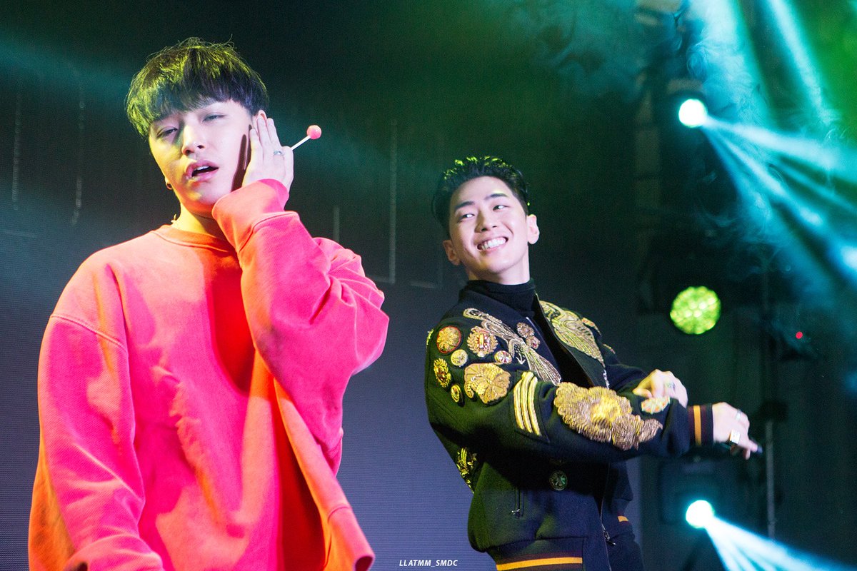 161201 맥 파티
#쌈디 #사이먼도미닉 #SimonDominic #그레이 #GRAY #callmegray #AOMG
귀엽다구