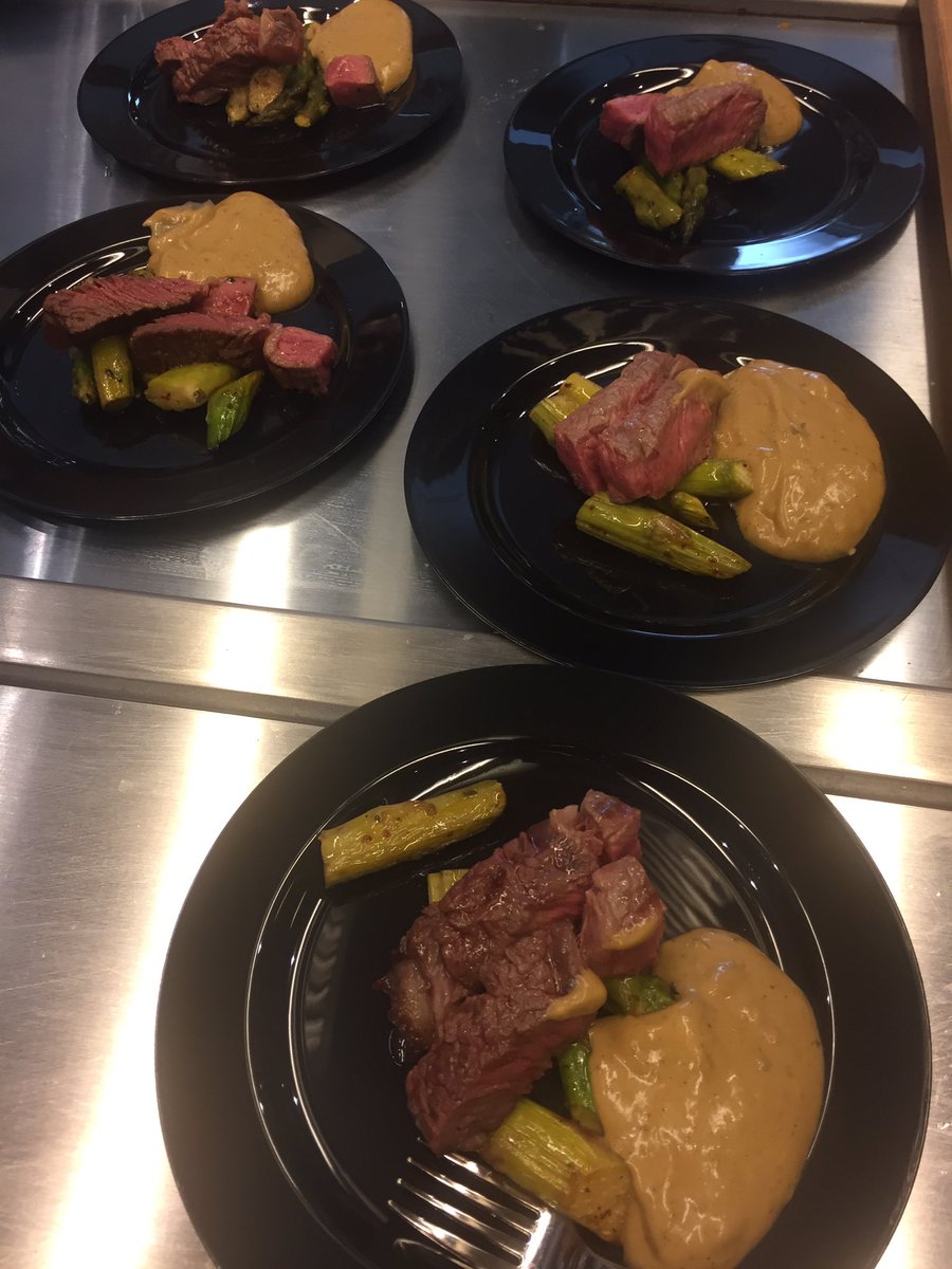 Joris_Levens's tweet photo. De #turbochef dag was heerlijk! 125 gerechten aan 50 gasten als inspiratie geserveerd... https://t.co/6BFIvaufRn