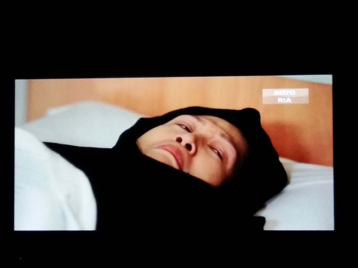 FazzyFazz1's tweet photo. I'm impressed with u #ziziezzete #cikmawar #puansrimawar
#heroseorangcinderella https://t.co/sa7D4jjRT9