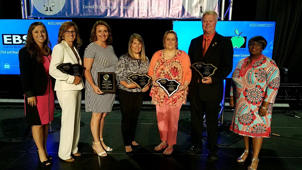 TanaLee12's tweet photo. Honored to be included in this year's group of #SCACTE award winners! #EBSummit2017 @HT_FCU @Academies_BCSD @bcsdschools @EducationSC https://t.co/n5YiQP7aBi