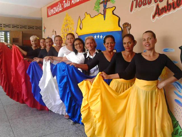esteban_go's tweet photo. #CongresoPedagógicoEstadal #Aragua2017 por las innovaciones,experiencias transformadoras de nuestra educación. @NicolasMaduro @CRIFPMA https://t.co/b3KQGcpI00