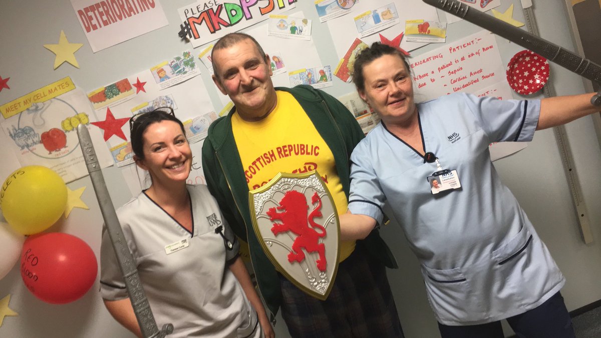 xainsleydownsx's tweet photo. Patients Helping to fight infection #deterioratingpatientawareness #teamhaem #MKDPS17 @MonklandsHosp @kelzamcg79 https://t.co/KIoPJ3WmtD
