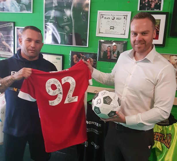 HSPresents_'s tweet photo. @GNev2 BAB'S at Salford donated the signed class of 92 shirt which you gave to her. Thank you, its helped 95K raised https://t.co/NOtKwlDfx1 https://t.co/jr0vfzCoHx