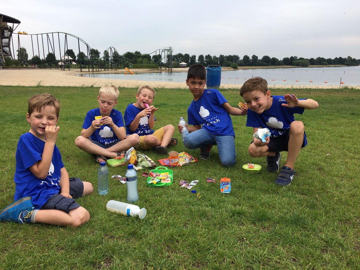 bsdeborch's tweet photo. Groep 3 &amp; 4 op schooluitstap! 
#Hemelrijk https://t.co/WvUOFshWxE
