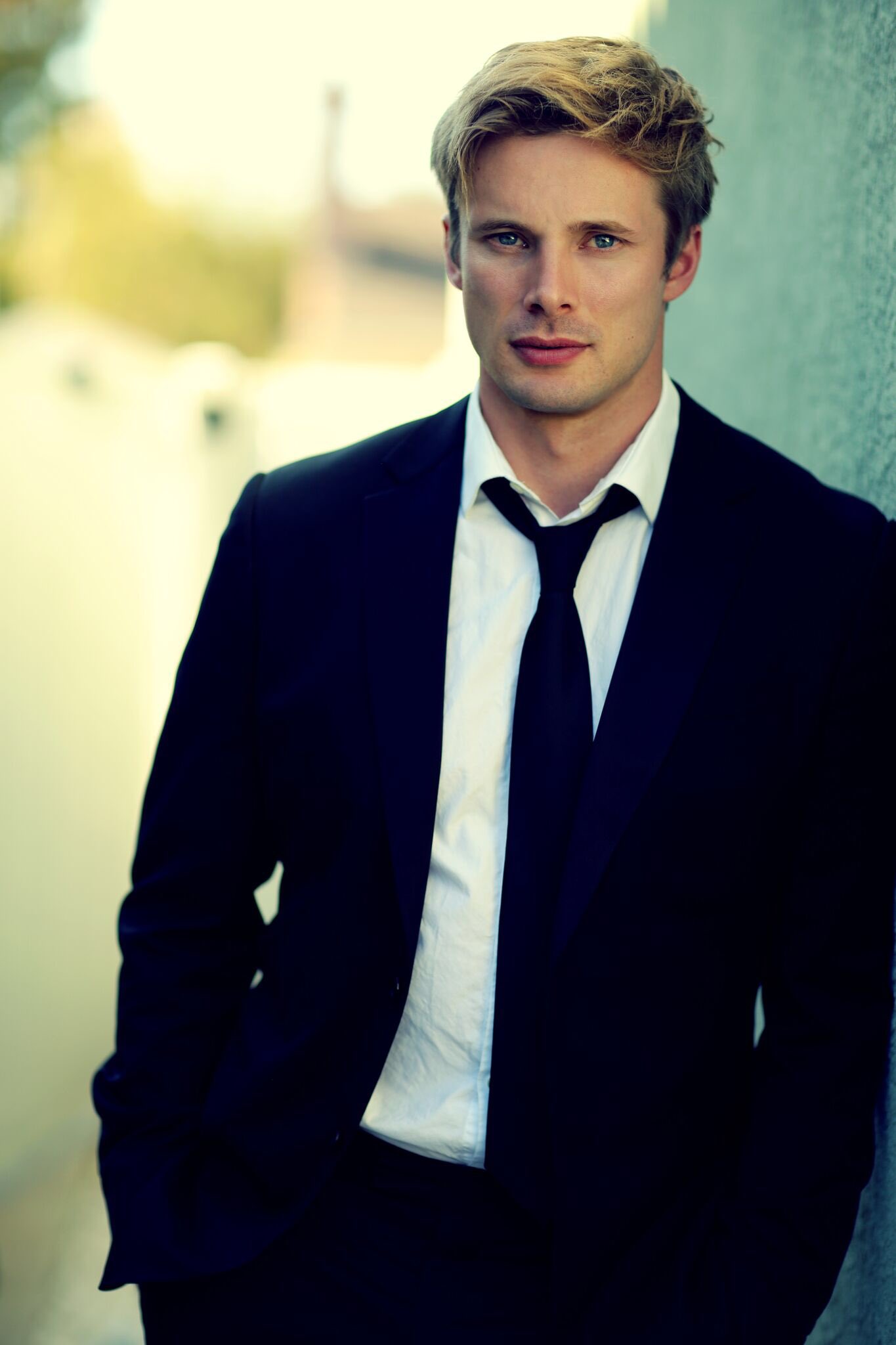 Bradley James على تويتر "Confirmation that FayeThomasPhoto is a