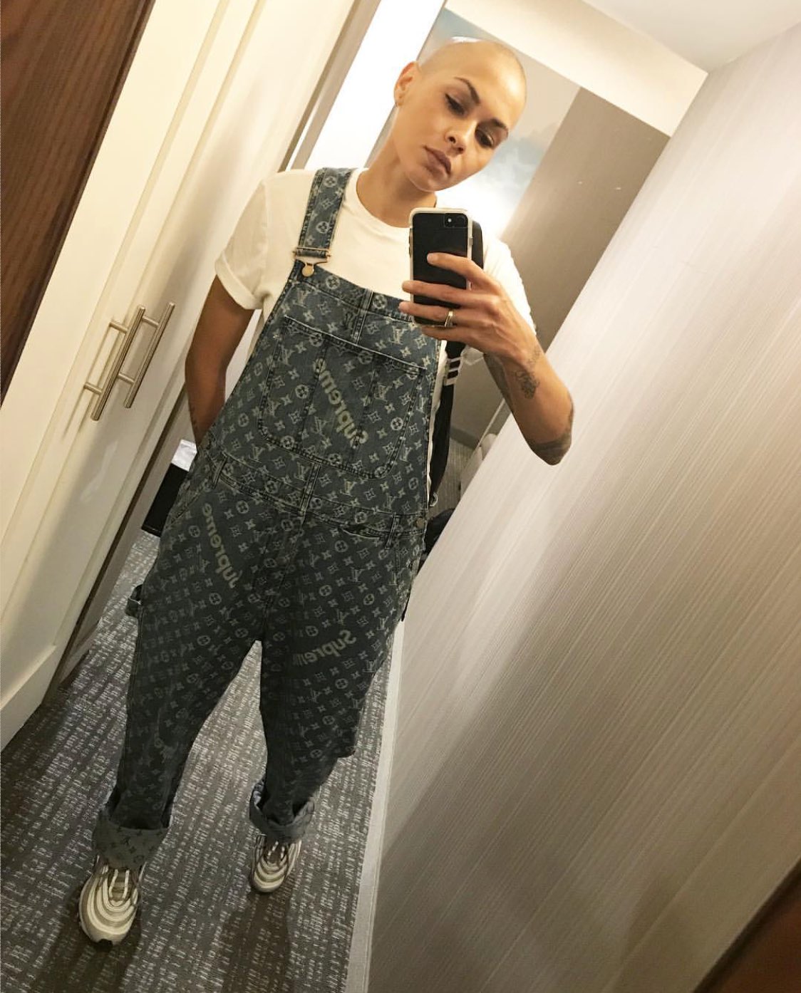 X 上的MRBLD：「Supreme/Louis Vuitton Monogram Denim Overall https