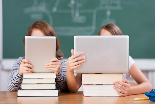 SimpleK12's tweet photo. Want to use Google Forms in your classroom but donβt know where to start? Then this FREE webinar is perfect for you https://t.co/7atZhXalbt https://t.co/QOwdjti4ke