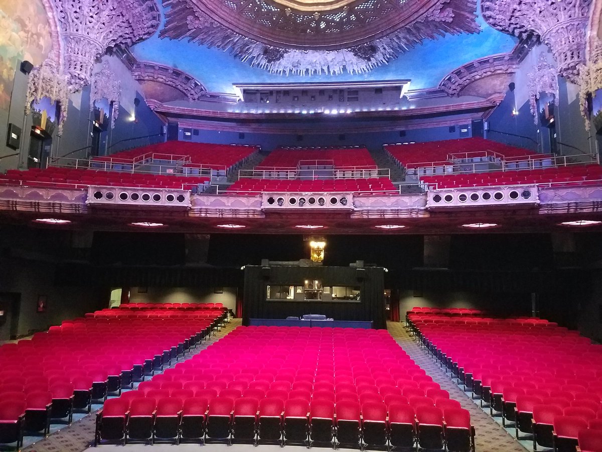 danvironmental's tweet image. Soon, this room will host the largest climate solutions gathering ever in LA #climatedayla @ecoAmerica @path2positive @acehotel