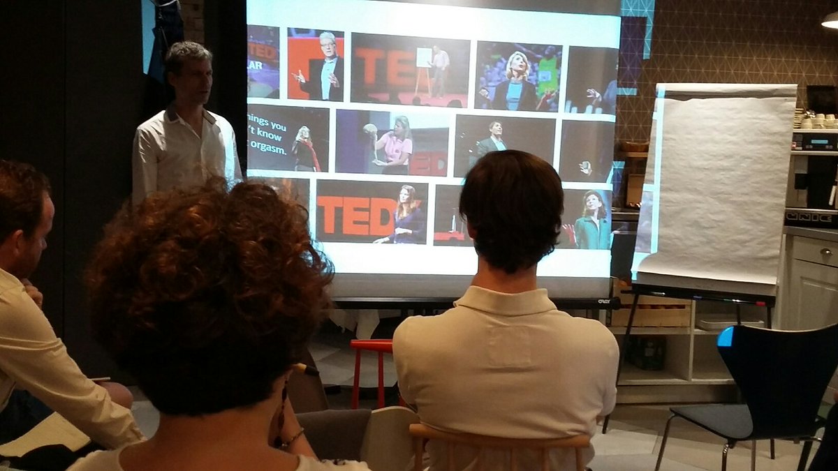 ImprO2formation's tweet image. Les comédiens-consultants #ImprO2 découvrent les arcanes des conférences TED  #FormationContinueDesComédiensConsultantsImprO2 ;)