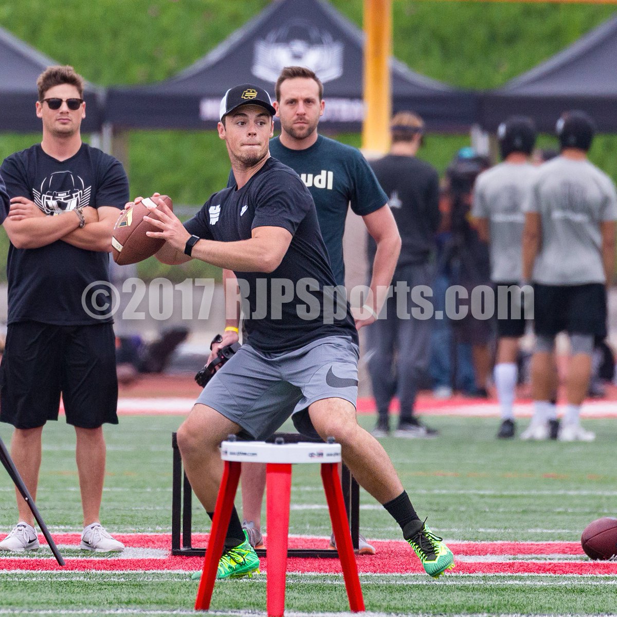 RJPSports's tweet photo. @McSorley_IX @Elite11 @RyanWrightRNG #SportsPhotography #RJPSports #NikeOpen #PennStateFootball #TraceMcSorley https://t.co/8MTUVm1Z3p https://t.co/nM2CzHGqMQ