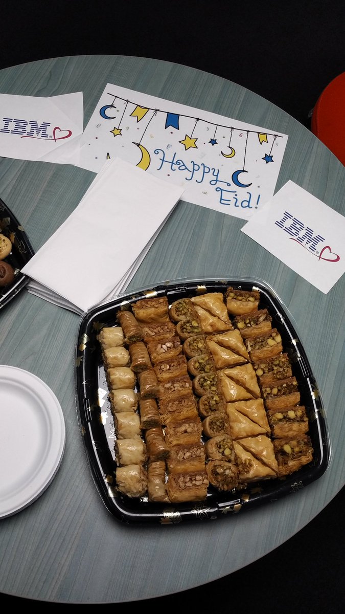 atharafzal's tweet photo. Celebrating #EidMubarak #EidMubarak2017 pls cone to H7 to have some @RukhsanaSyed @ZulaufMichelle @ShellyLowe1 #ibmdsna #beamazingids https://t.co/KuxaVcNTMF