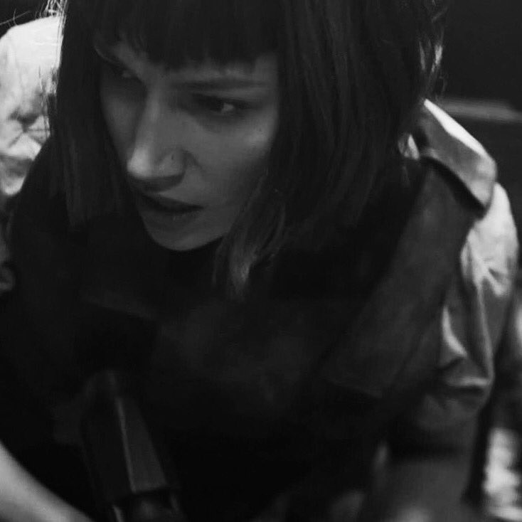 ursulolita's tweet photo. Ya está aquí el último capi de la temporada. Soy feliz. Gracias ❤️ #LaCasaDePapel9 #TokioStyle https://t.co/mW3YVYhSkh