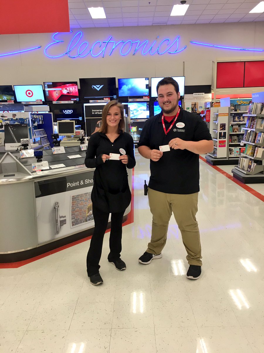 Kaitlin_Schager's tweet photo. Our sales force team is owing their business with personalized business cards! #TargetBeauty #TargetElectronics #WeMakeTarget https://t.co/3wfxEoj7Uu