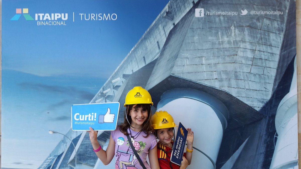 Visitamos #Itaipu Internacional! La central hidraulica  generadora más grande del mundo! #Brasil #memories
con #visiteiguacu <a href="/turismoitaipu/">Turismo Itaipu</a>