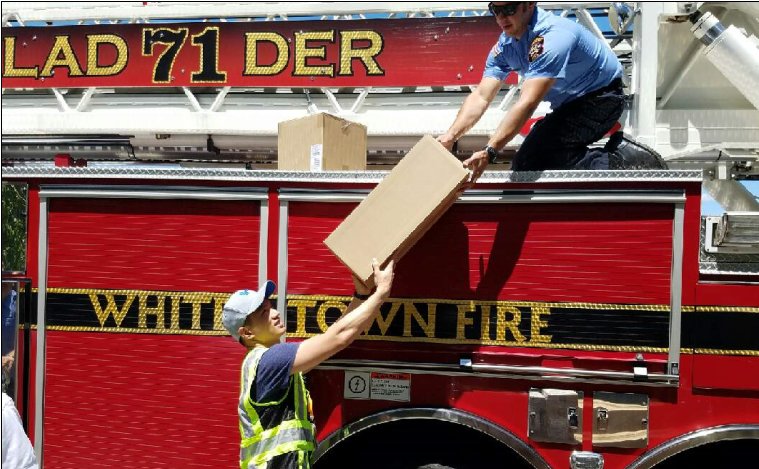 amazonnews's tweet image. Today our Whitestown FC donated 450 smoke detectors to help the Whitestown Fire Department equip local homes-in-need.
