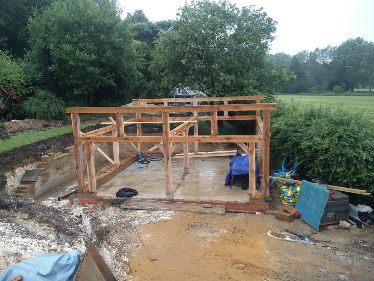preach_that's tweet photo. What a difference a day makes! The (beautiful!!) oak frame for the garage went up today. It's big! #oldyellow https://t.co/2pbnnE8KIa