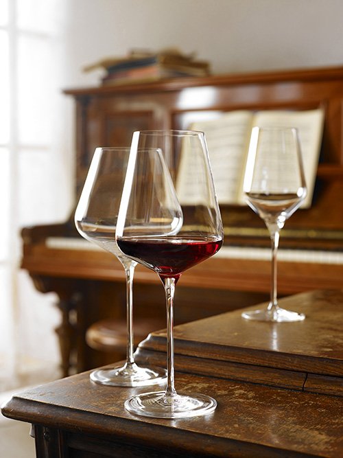 WalkingMatters's tweet photo. @StolzleGlass made in #Germary loved around the world by #sommeliers and #wine lovers everywhere
#TabletopMatters
https://t.co/v8wNYwCqwL https://t.co/qe8wFxz7wR