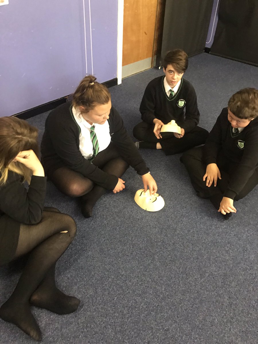 PenydreDRAMA's tweet photo. 9T are getting to know the personality of their masks here before moving on to chorus work 🎭 #trestlemasks #choruswork #unison @1penydre https://t.co/pNXnjuoHV3