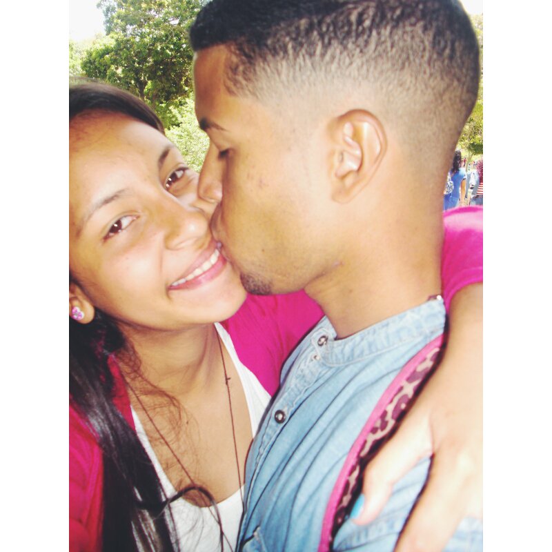 NeyeDeSantos's tweet photo. Totalmente enamorada de este hombre💘💋💑 @danielwil_ https://t.co/FTMZANXwfS
