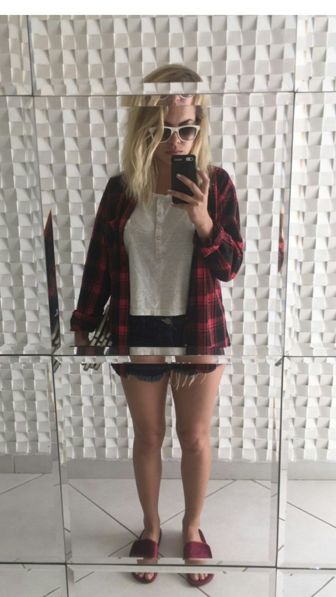 CentraLuaBlanco's tweet image. Lua via Instagram Stories 📸