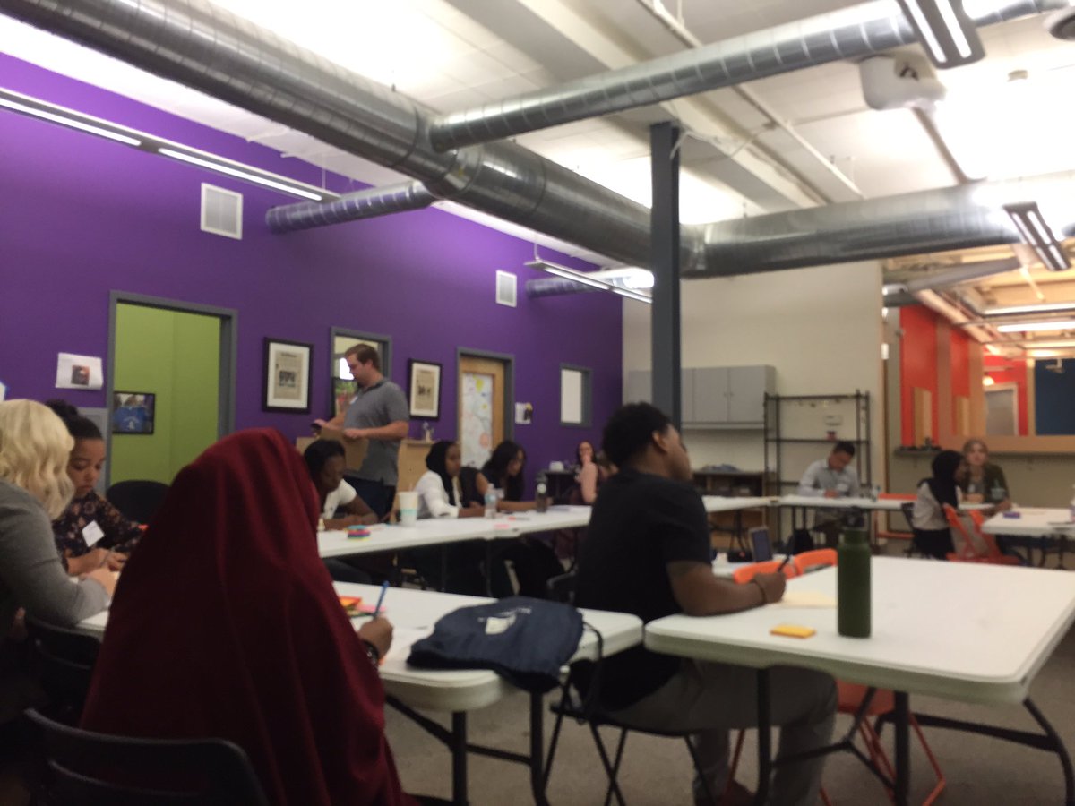 SFERAN_MN's tweet photo. And we're off! The 2017 SFER AN Fellowship begins today! Follow #fellowsforedjustice to see what's happening here and across the country! https://t.co/f3lPDN9y7G