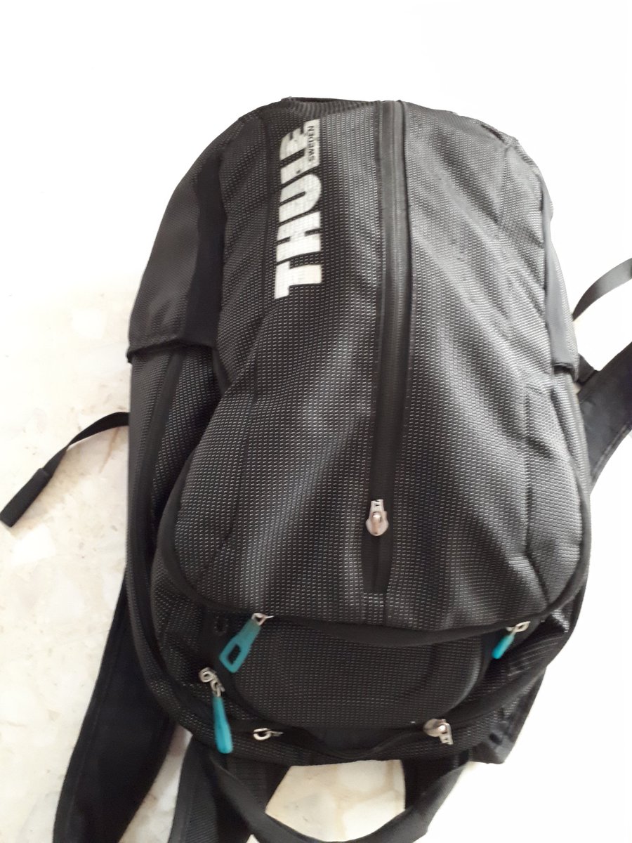 yunozis's tweet image. #thule #qualityissue #backpack #swedishbrand #broken

3 zippers broken  on a 1 year old backpack. No claim portal found on thule web