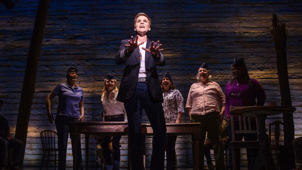 playbill's tweet photo. .@wecomefromaway earns top Canadian theatre honors at 2017 @DoraAwards https://t.co/VvYQBNKBds https://t.co/lSTBN0SyWv