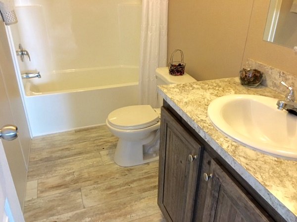 qhomes's tweet photo. Beautiful new #Clayton model home at Stratford Villa! Only $59,900! @claytonhomes https://t.co/1oTVxUtPnh