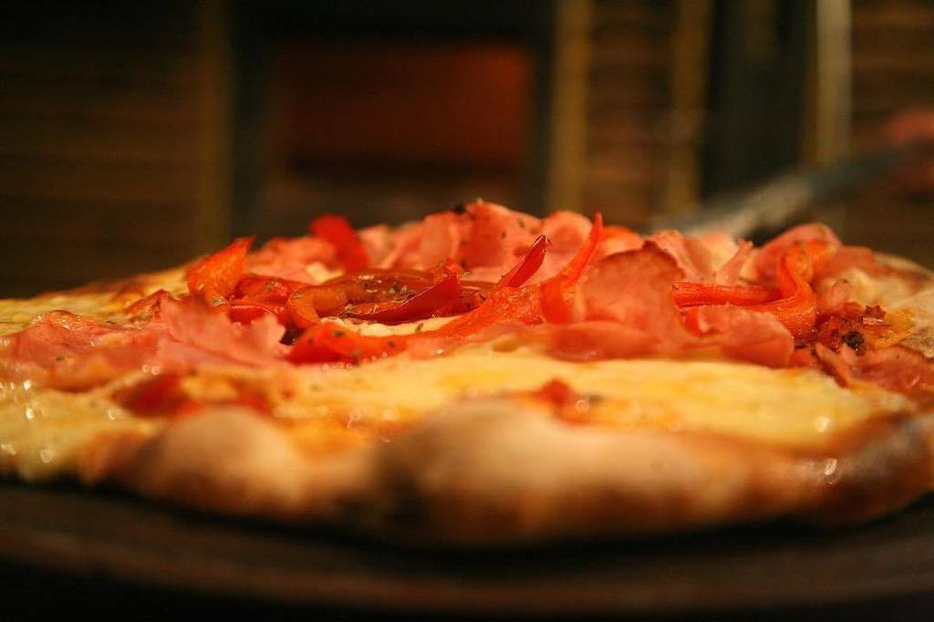 abramaestro's tweet photo. La pizza más rica de la ciudad encontrala en 4 y 53 o 14 y 42 😍🙌 https://t.co/L6auF21XPp