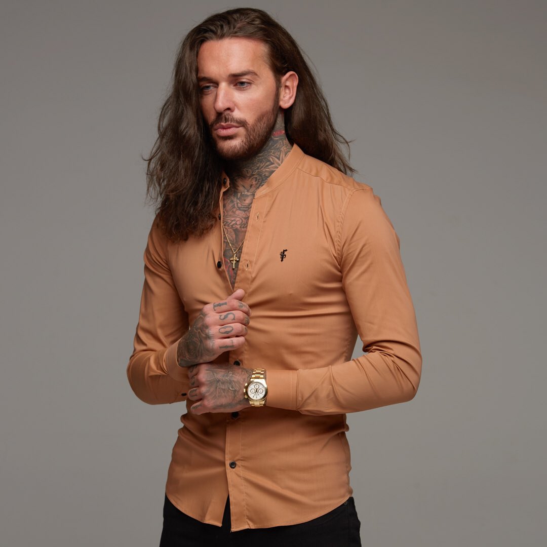 FatherSons_'s tweet image. Win a shirt of your choice at #FatherSons.

- Follow
- RT

Winner chosen Sunday | fathersonsclothing.com/collections/su…