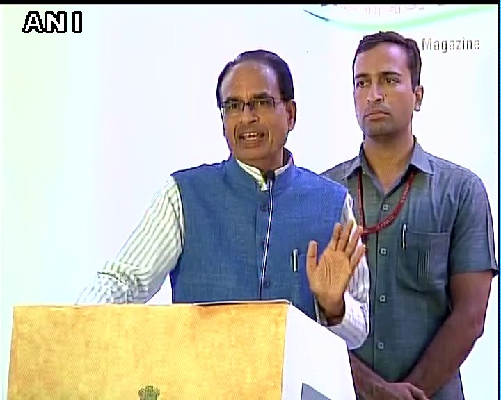 ModiLeDubega's tweet image. थोड़ा और मोटा भाई 
अब ठीक है 
मोदी मोदी ........
क्या है यहाँ कोई तमाशा हो रहा है  #ModiInNetherlands