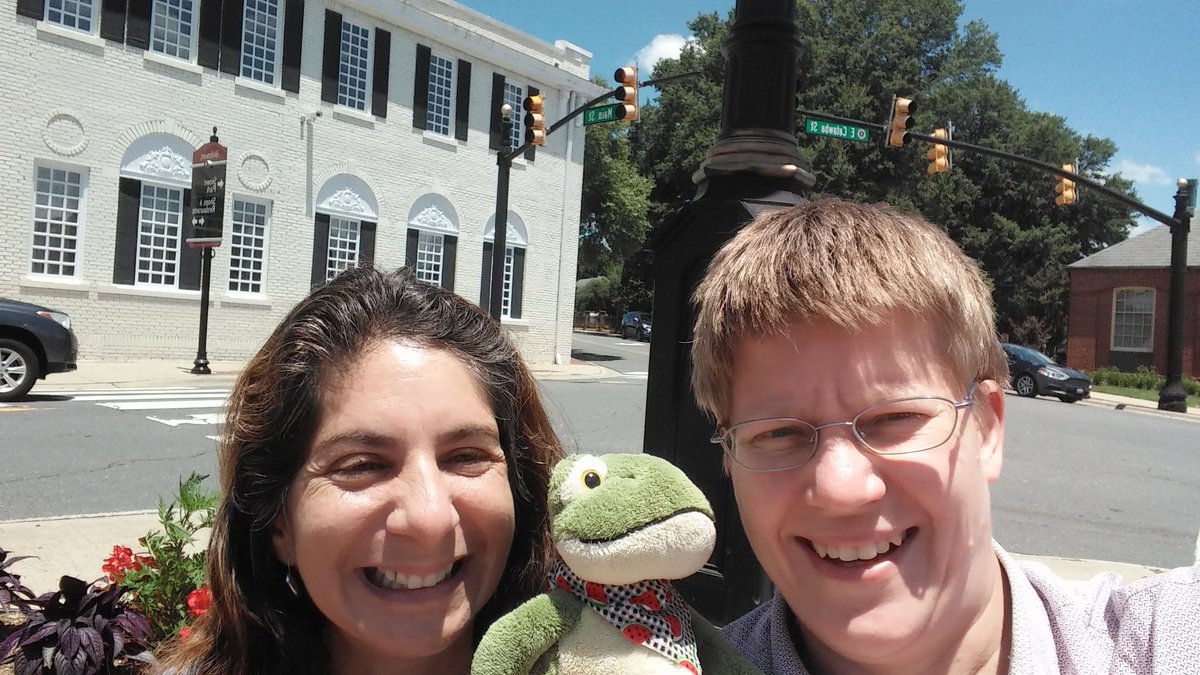 Franzi1066's tweet photo. Franzi takes a break from our marathon exploration of the Charlotte airport to have lunch with a friend #AmericanAirlinesfail https://t.co/3L9OyMgg0L