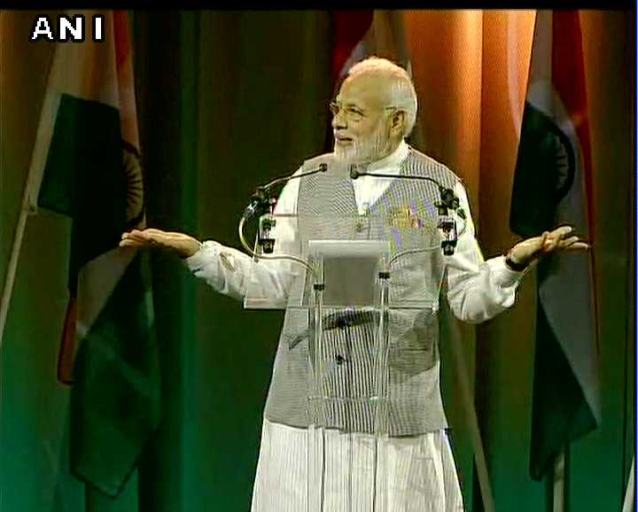 ModiLeDubega's tweet image. थोड़ा और मोटा भाई 
अब ठीक है 
मोदी मोदी ........
क्या है यहाँ कोई तमाशा हो रहा है  #ModiInNetherlands