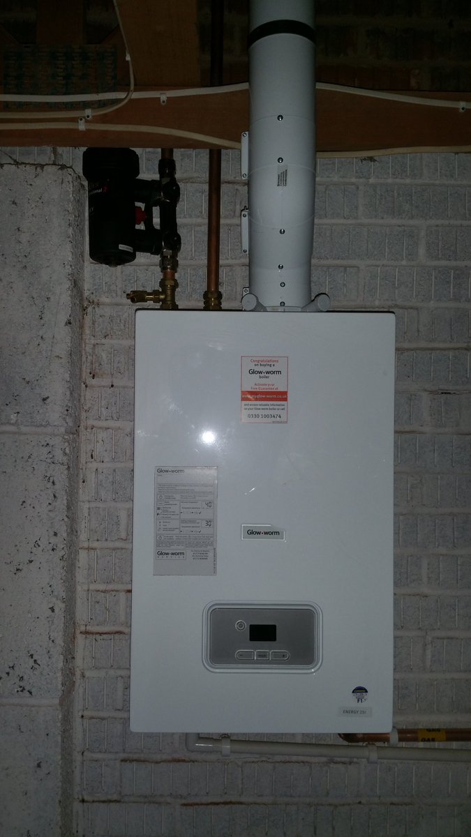 Torbayboilers's tweet photo. Another long 2 days, but a nice new @glow_wormclub boiler &amp; @ADEY_Pro central heating filter with an outstanding 10yr Warranty. Paignton. https://t.co/dPEtoXjwwk