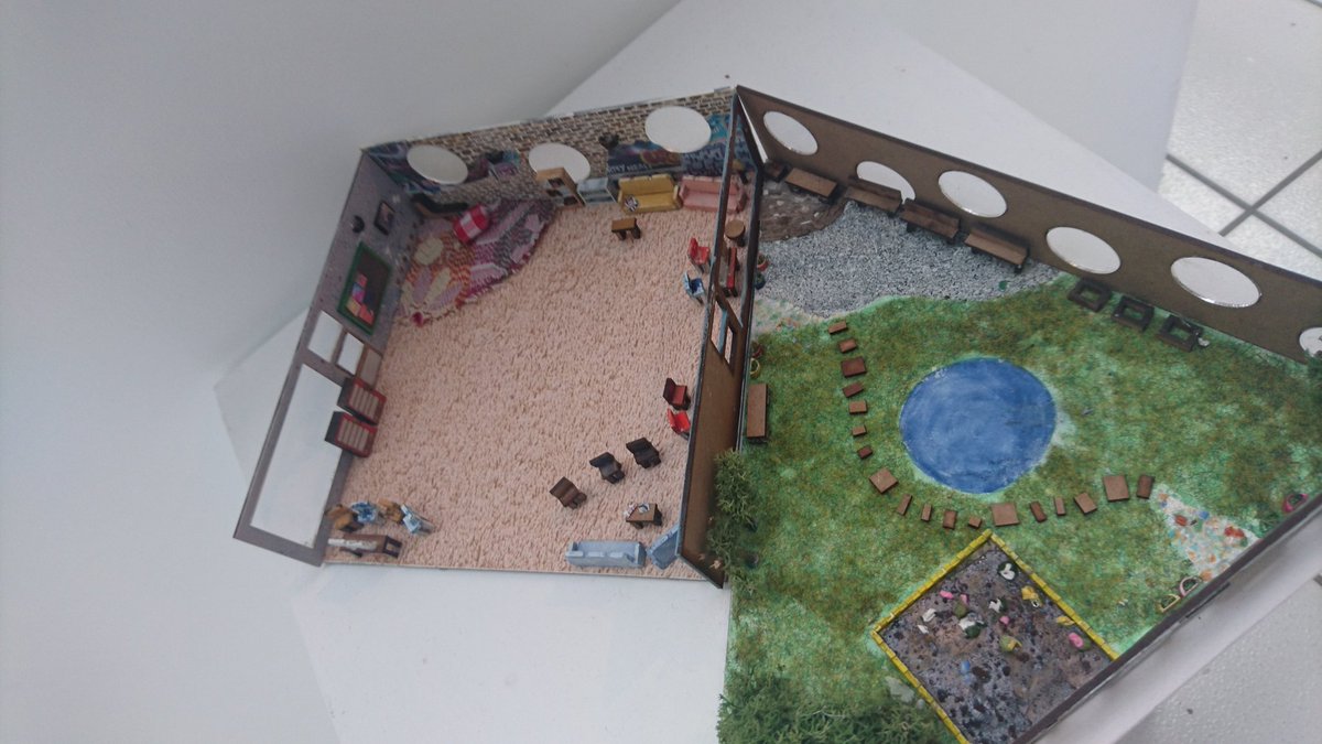 MrsKMU's tweet photo. Fantastic work by Heather our ex student @PontHigh @NCLCollege #foundationdip #art&design #3D #proudteacher #interiordesign #hospitaldesign https://t.co/v1V2jrBScA